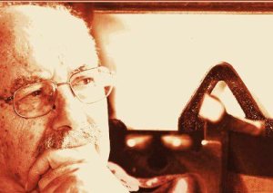 318918_4747442494932_684881592_n