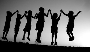 printable-friendship-wallpapers-kids-friends-600x350