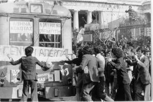 996980_595119050554127_1273595315_n