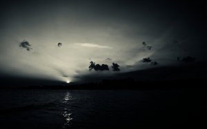 158563__nature-sunset-reflection-sea-water-sky-sun-cloud-shadow-nature-sunset-reflection-sea_p