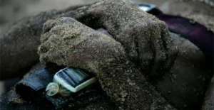 182446-nekriprosfygaslampedusa