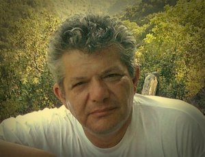 8ACE9D0BBE4D5D8351F46E647C454297